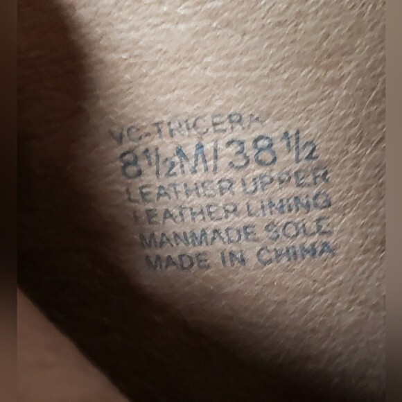 NEW Vince Camuto Tricera Suede Ankle Boot Size 8.5 - Picture 10 of 10